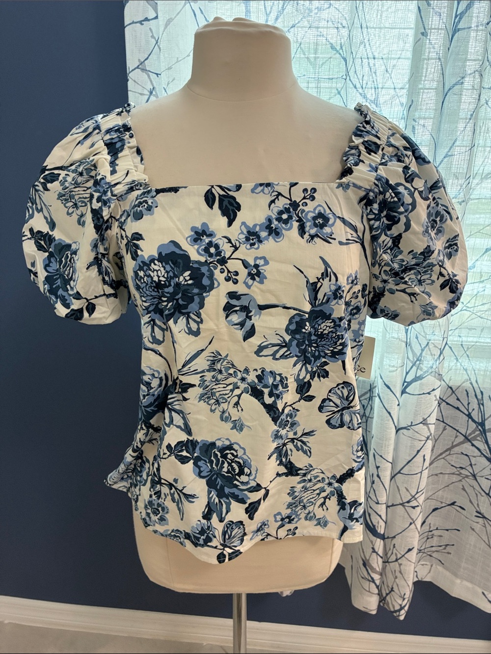 CeCe Blue Floral Puff-Sleeve Square-Neck Women's Top